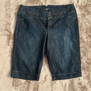 Riders by Lee - dark wash denim Bermuda shorts. SZ 17/18